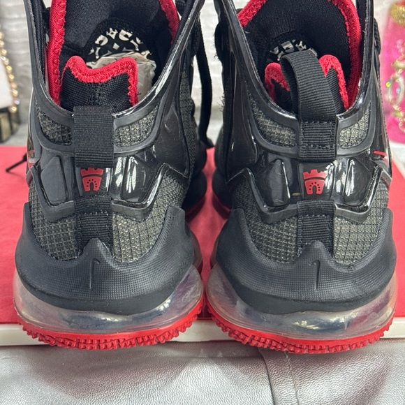(N1) Nike Lebron 19 XIX Bred GS Boys 3.5Y Black/Red Basketball Shoes DDO418-011 - Picture 4 of 15